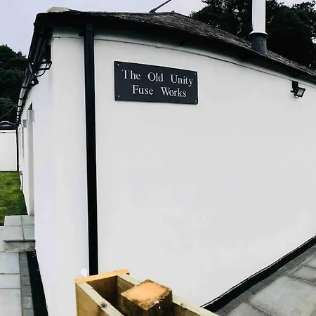 Holiday home Unique Cornish Conversion Location *